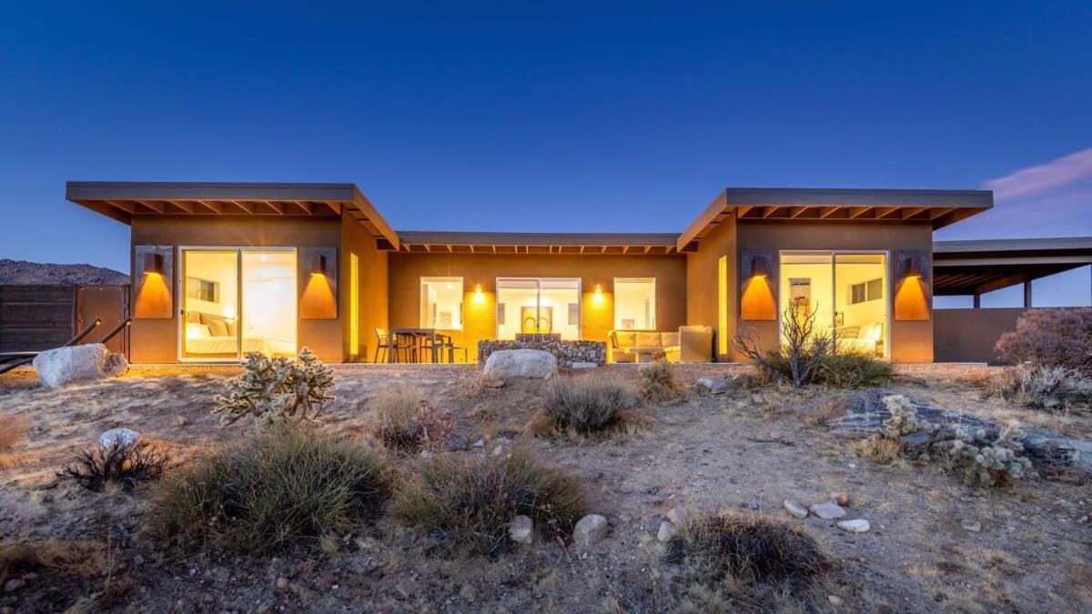 Shelter 2 L A Classic At Joshua Tree Park Entrance Esterno foto