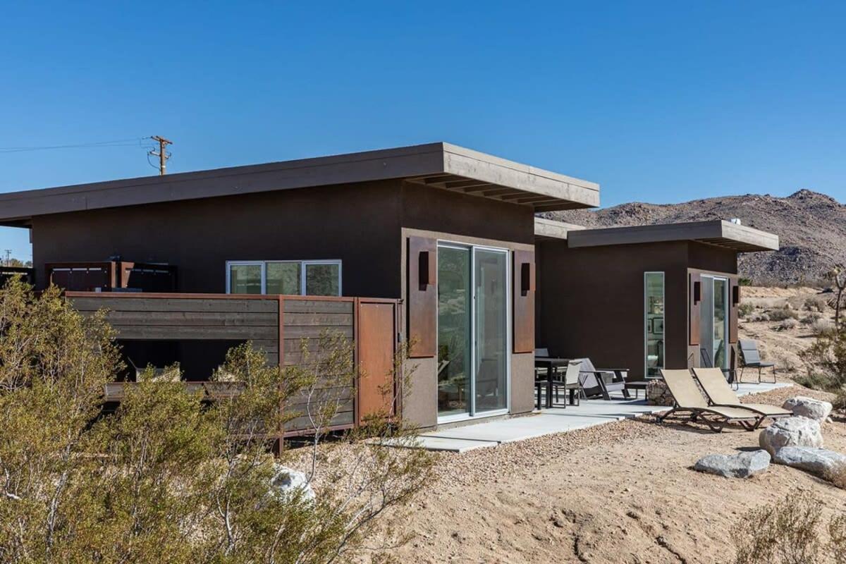 Shelter 2 L A Classic At Joshua Tree Park Entrance Esterno foto